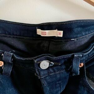 Levi's High Rise Black Jeans